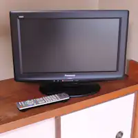 Contoh kamar: TV layar datar