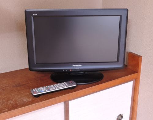 *客室一例：薄型テレビ