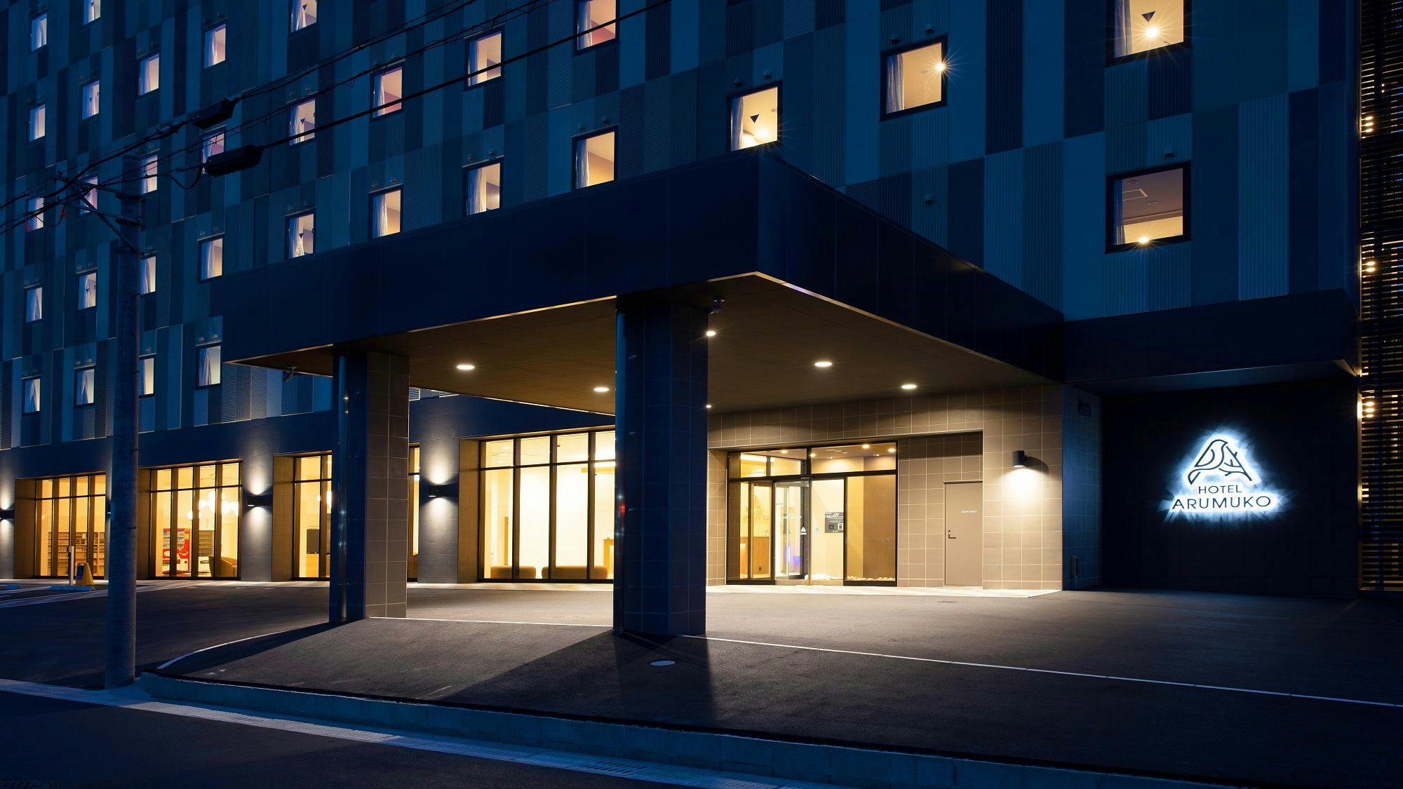 ภายนอก (กลางคืน)