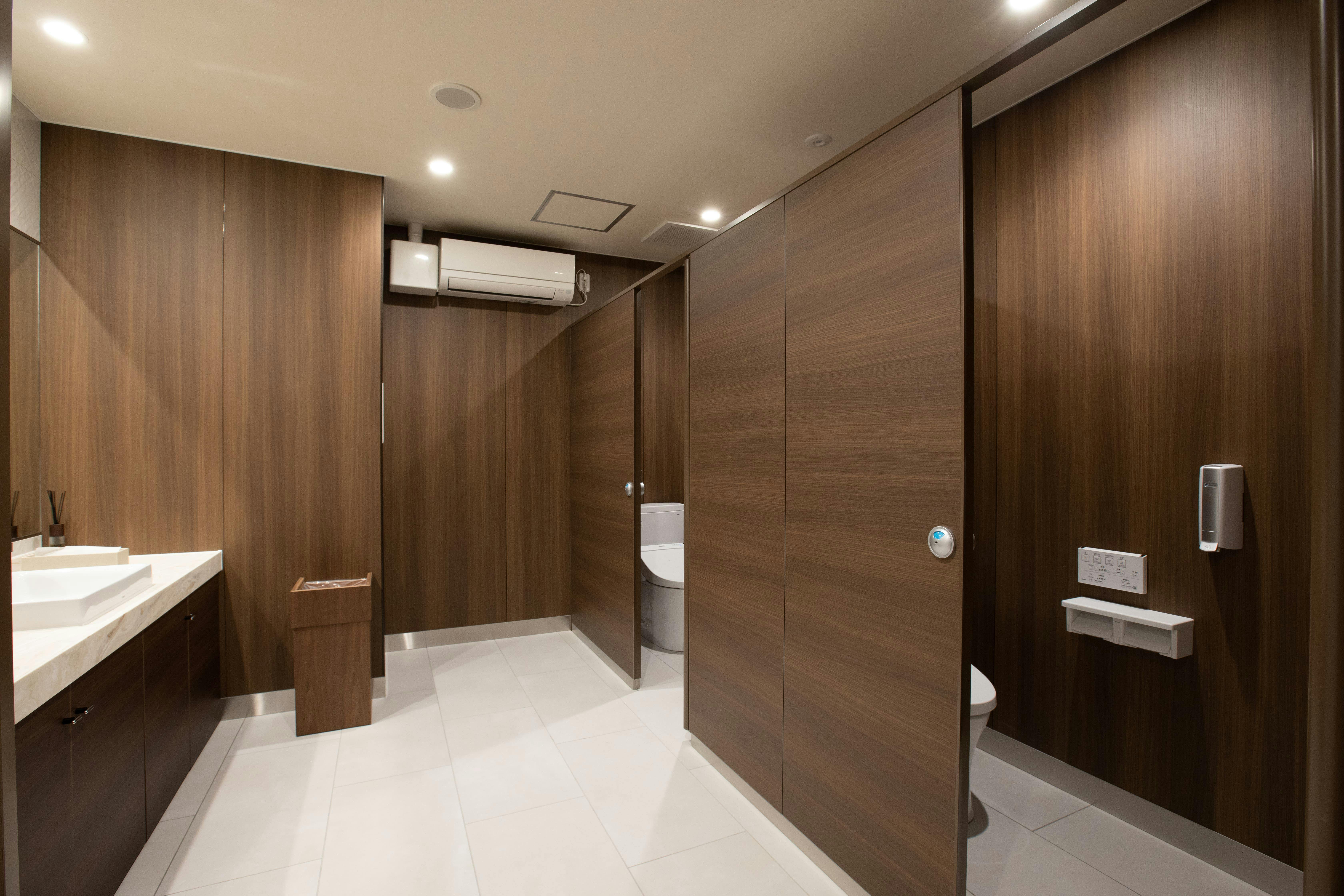 ห้องน้ำชั้น 1