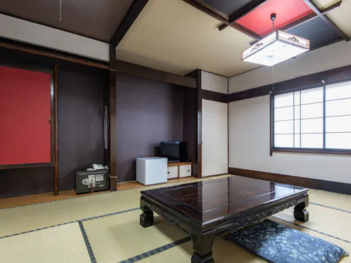 Kamar gaya Jepang untuk 5 orang (tanpa bak mandi dan toilet)