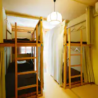 Asrama khusus wanita