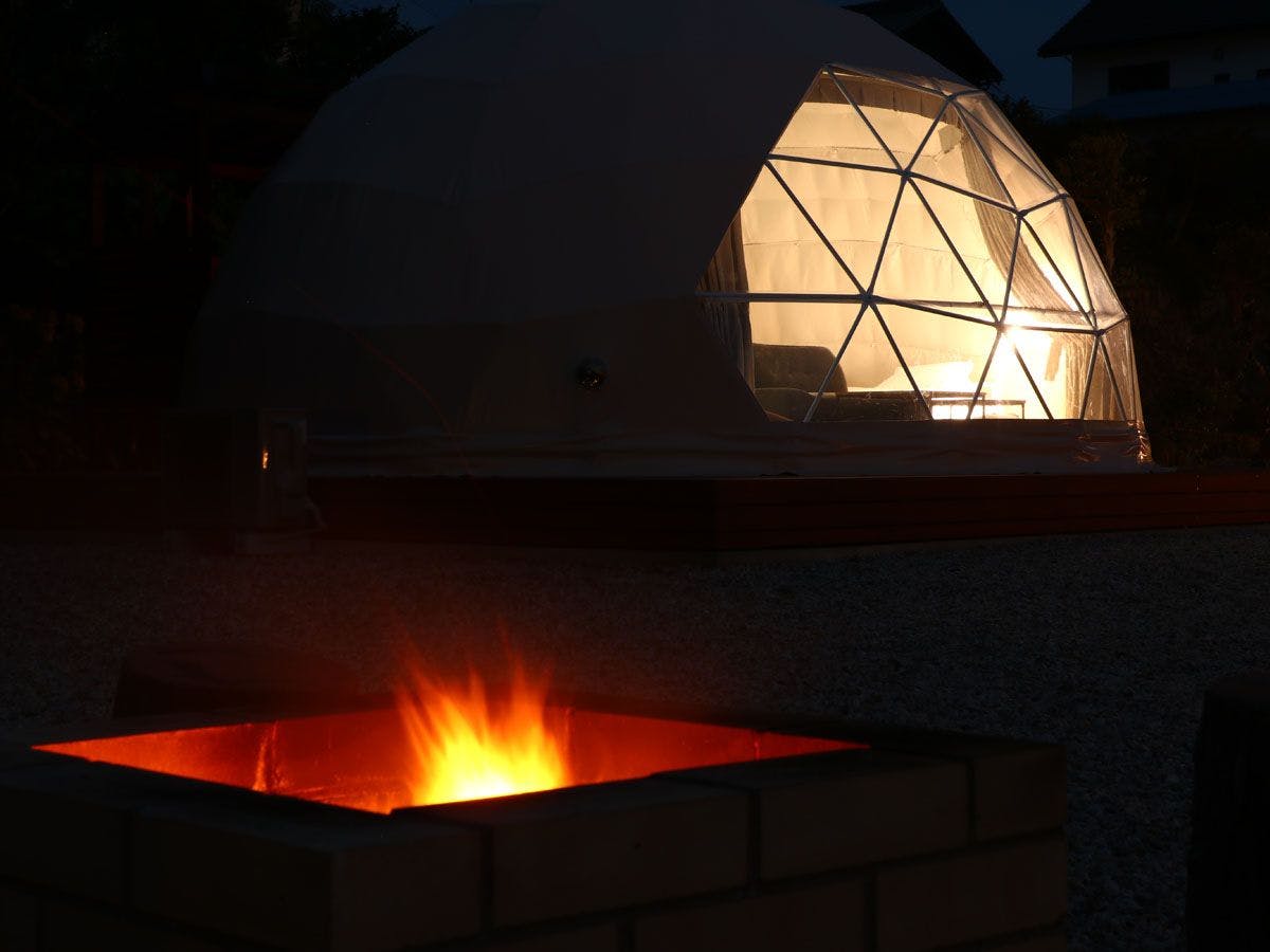 【Dome】คุณสามารถเพลิดเพลินกับการก่อกองไฟในตอนกลางคืน