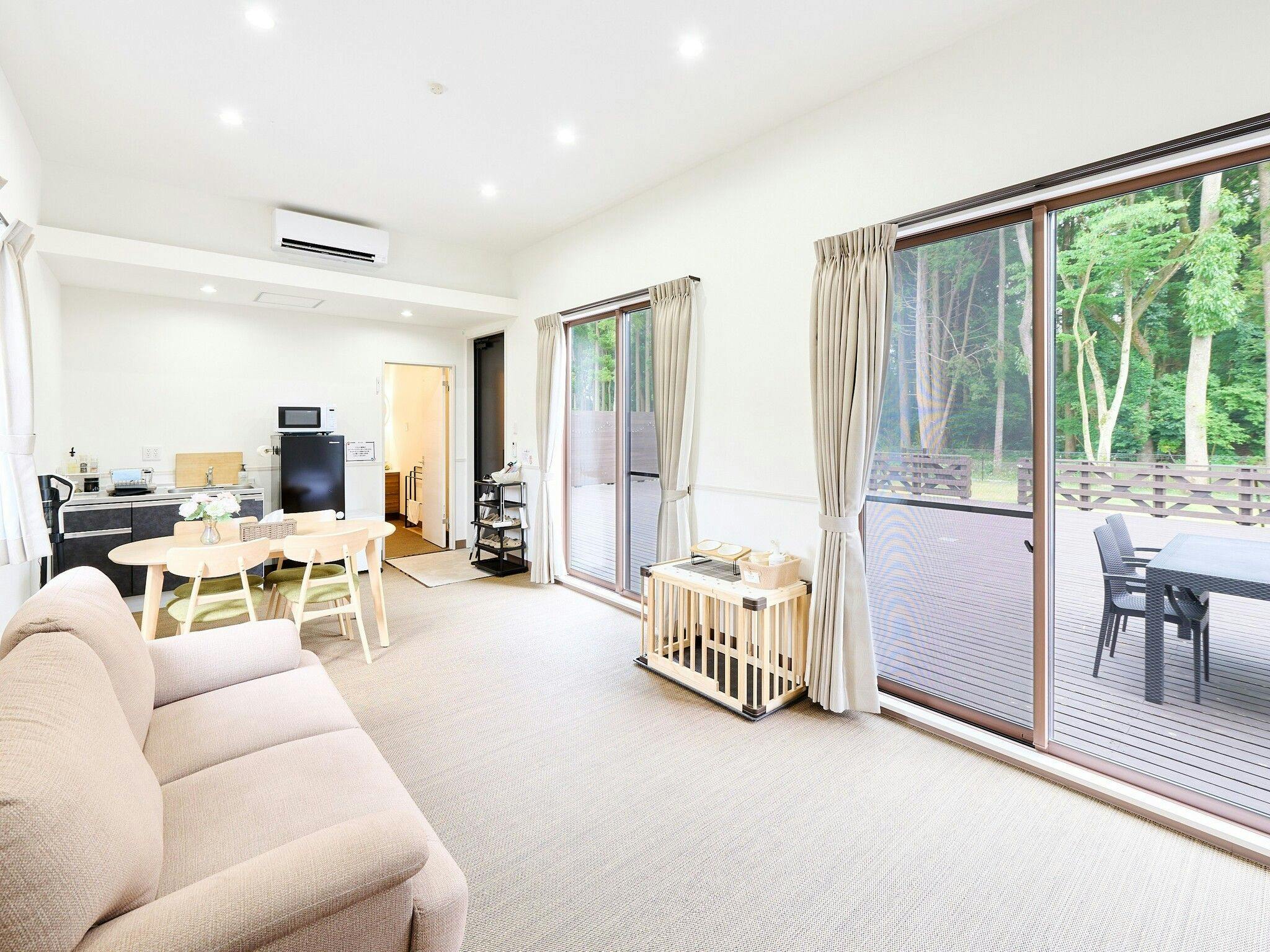 A ลอฟท์・ระเบียงไม้・ลานวิ่งสำหรับสุนัขส่วนตัว