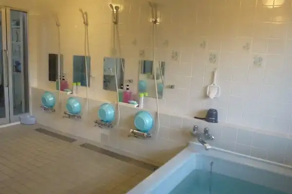 Pemandian umum (Pria)