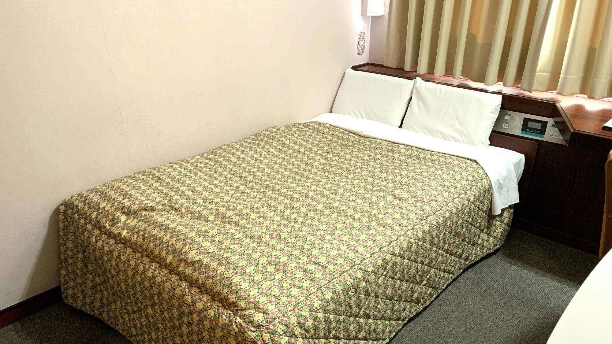 เตียงคู่ (กึ่งคู่)