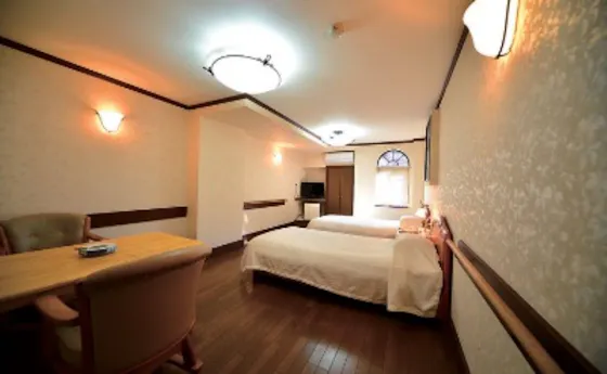 ห้องพักเตียงคู่ปลอดบุหรี่ที่รองรับผู้พิการ