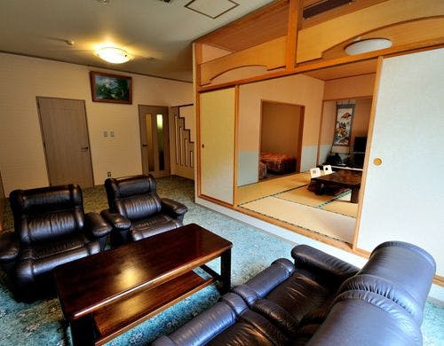 【紅椿の湯】和洋室