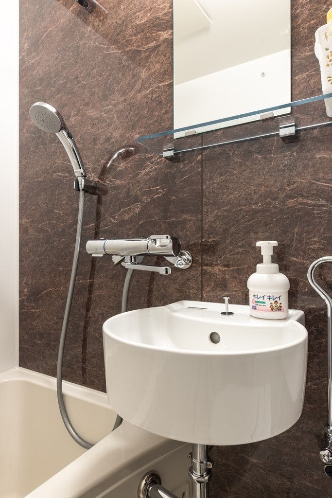 ห้องน้ำและห้องสุขา