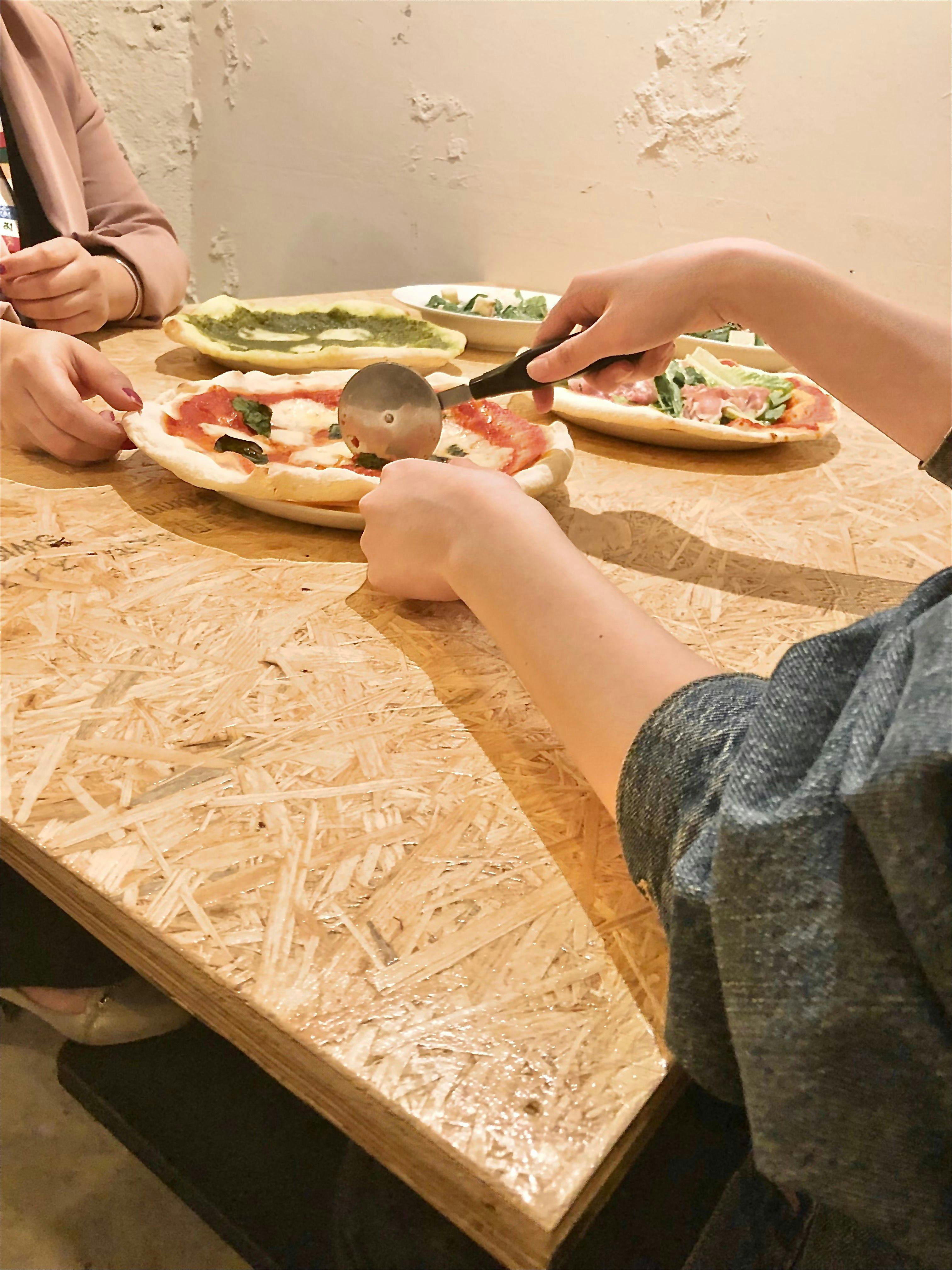 การใช้บริการร้านอาหารชั้น 1