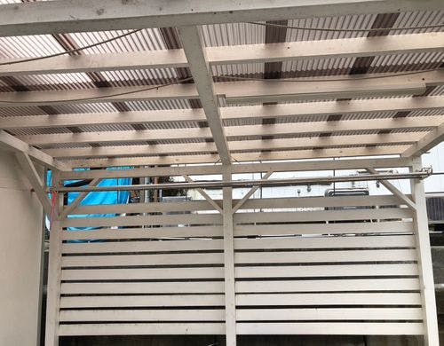 洗濯物干し（庭）