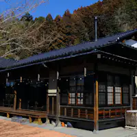 ที่พักบ้านโบราณให้เช่าทั้งหลัง