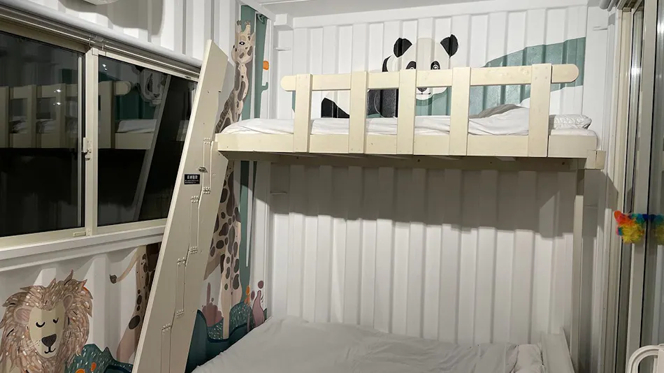 Container Hotel Hakonel
