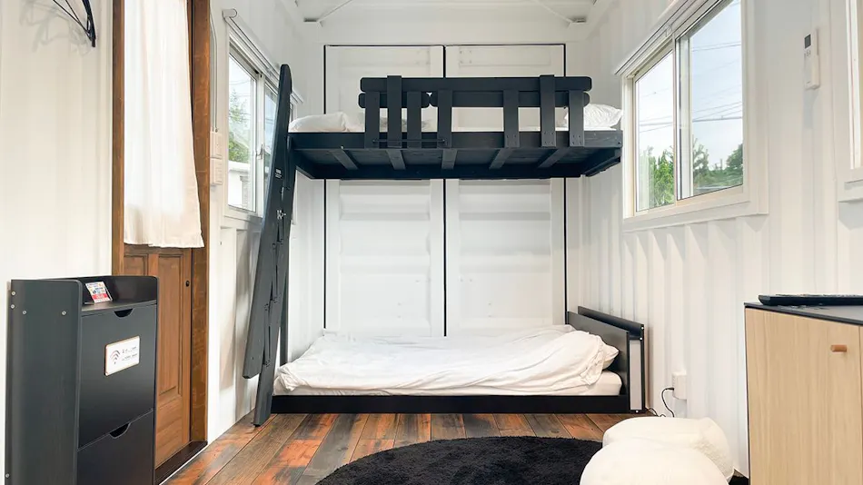 Container Hotel Hakonel