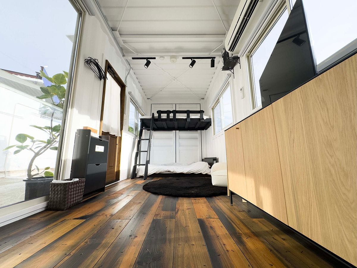 Container Hotel Hakonel