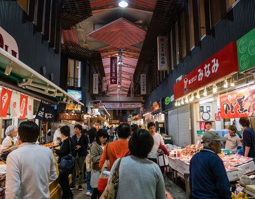 金沢の味覚が集う「近江町市場」徒歩圏内。