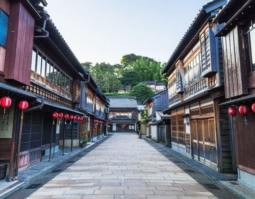 人気観光地「ひがし茶屋街」徒歩6分