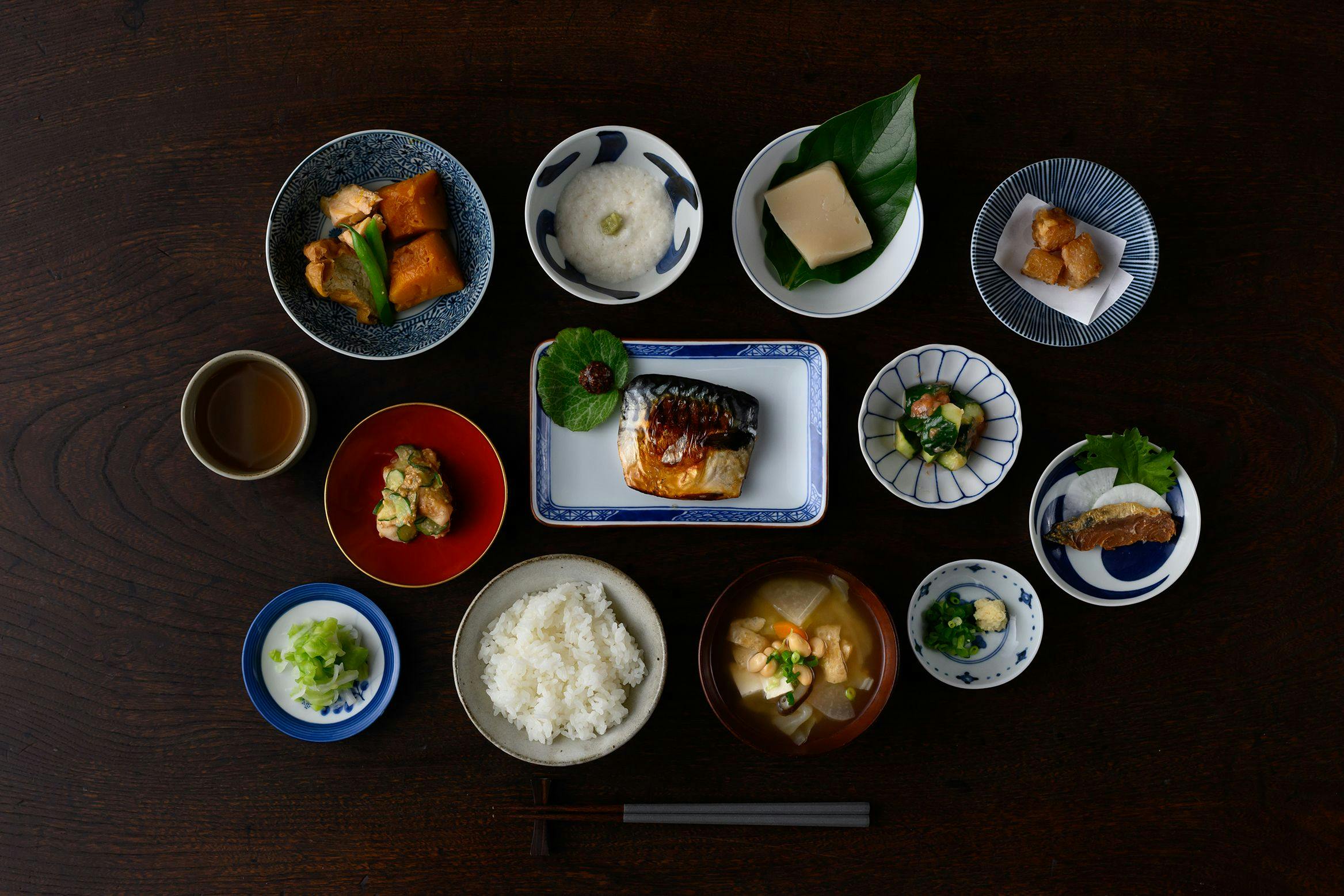 【อาหารเย็น】ชุดอาหารต้อนรับคุมากาวะ