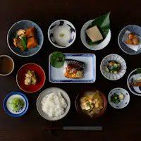 【อาหารเย็น】ชุดอาหารต้อนรับคุมากาวะ