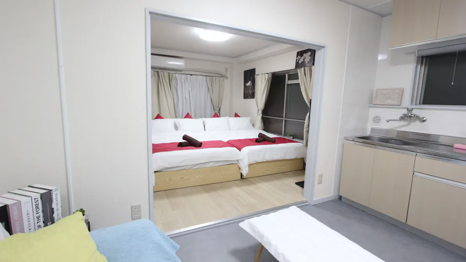 LUANA HOTEL in SINNAKANO