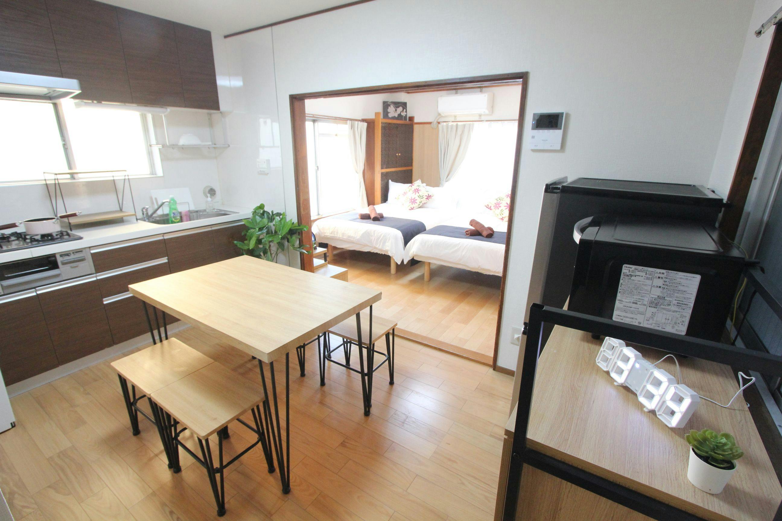 LUANA HOTEL in SINNAKANO