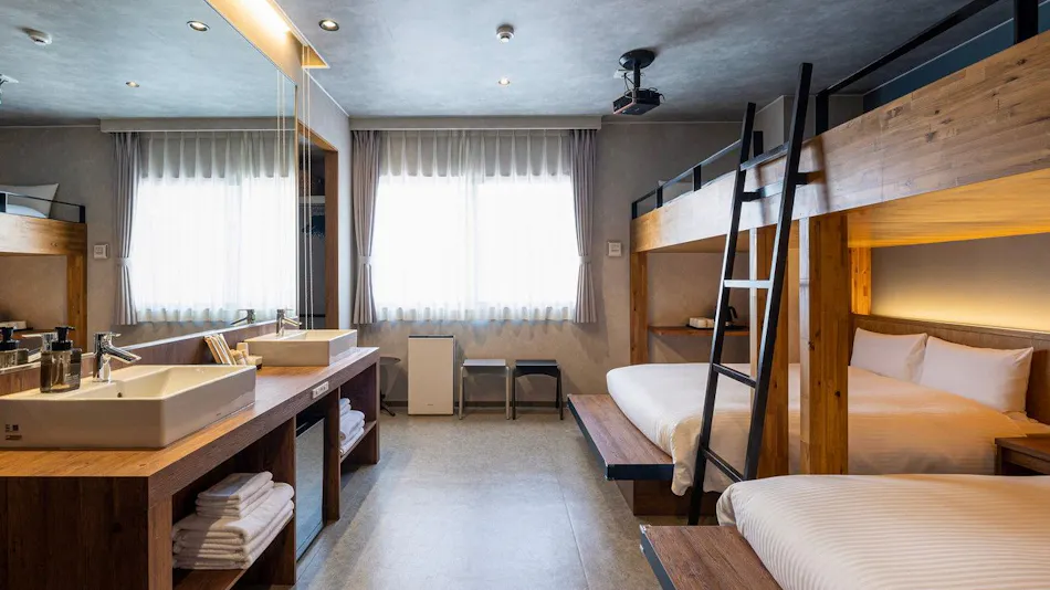 LACER OKINAWA NAHA Miebashi