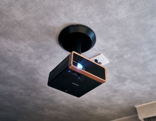 プロジェクター