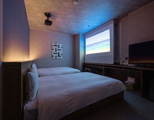 ツインルーム　プロジェクター