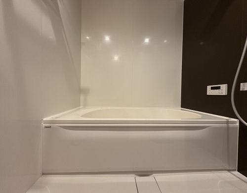 ゆっくり足が伸ばせる大きなお風呂