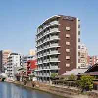 Exterior_Daytime