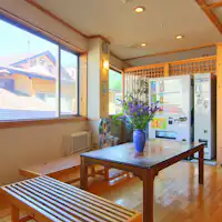 เมื่อออกจากห้องอาบน้ำสาธารณะจะมีพื้นที่พักผ่อนหลังอาบน้ำ