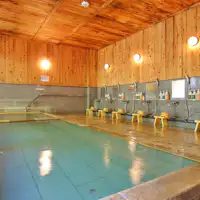 ห้องอาบน้ำในร่มสำหรับผู้ชาย