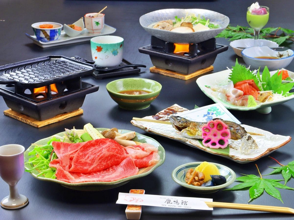 อาหารเย็น คอร์สย่างและหม้อไฟน้ำซุปสำหรับห้องพักแยกเท่านั้น