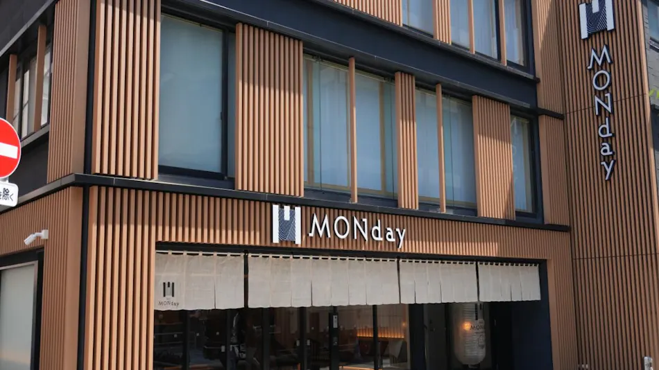Premium Apart MONday Ginza EAST