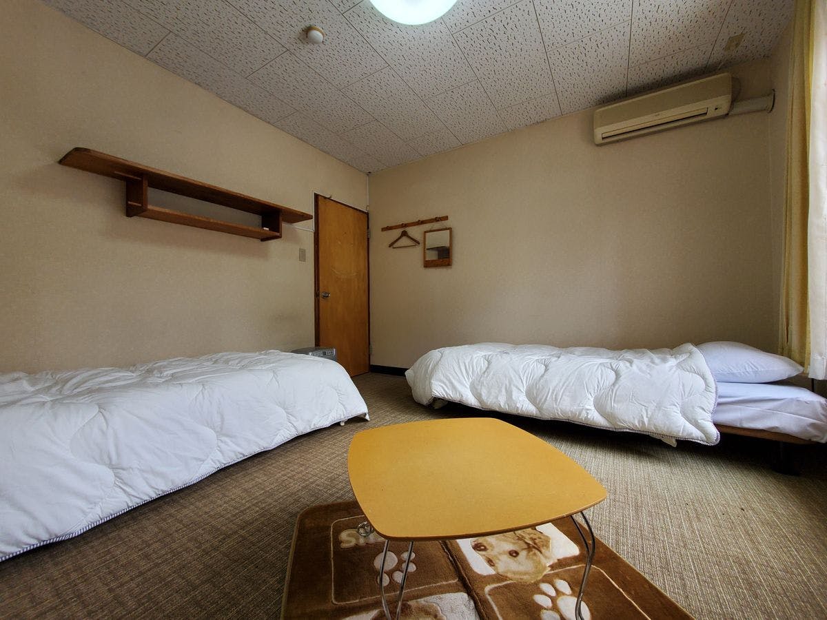 โปรดเพลิดเพลินกับการสนทนาในบรรยากาศที่เงียบสงบ