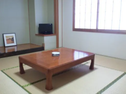 ห้องพักแบบญี่ปุ่นพร้อมห้องน้ำในตัว (ตัวอย่างห้องพัก)