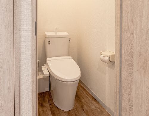 【禁煙】デラックスツインルーム_トイレ