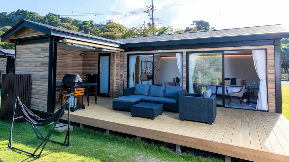 Slow Glamping: Wind and Sea