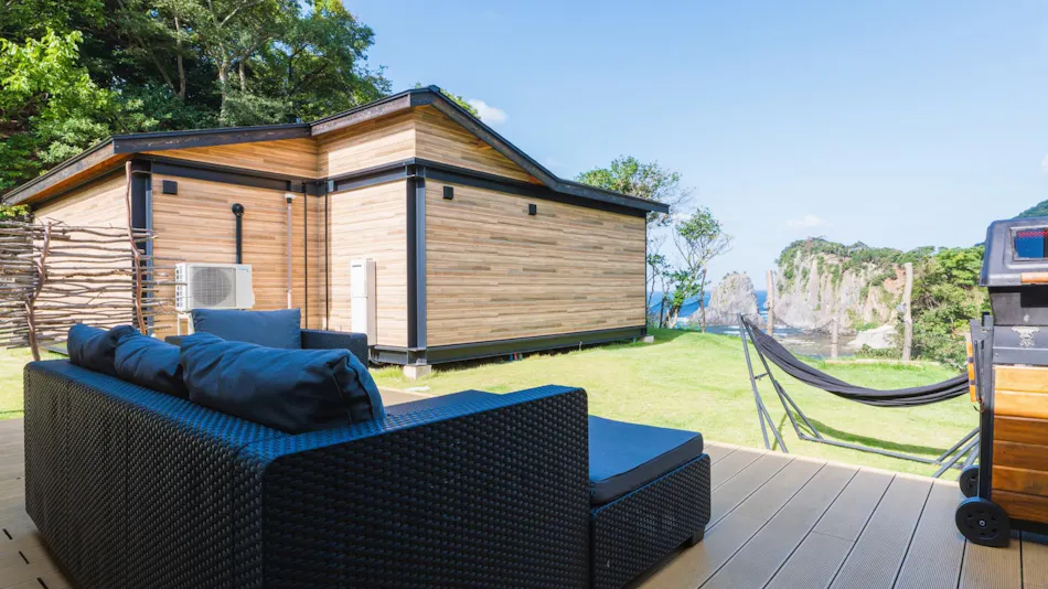 Slow Glamping: Wind and Sea