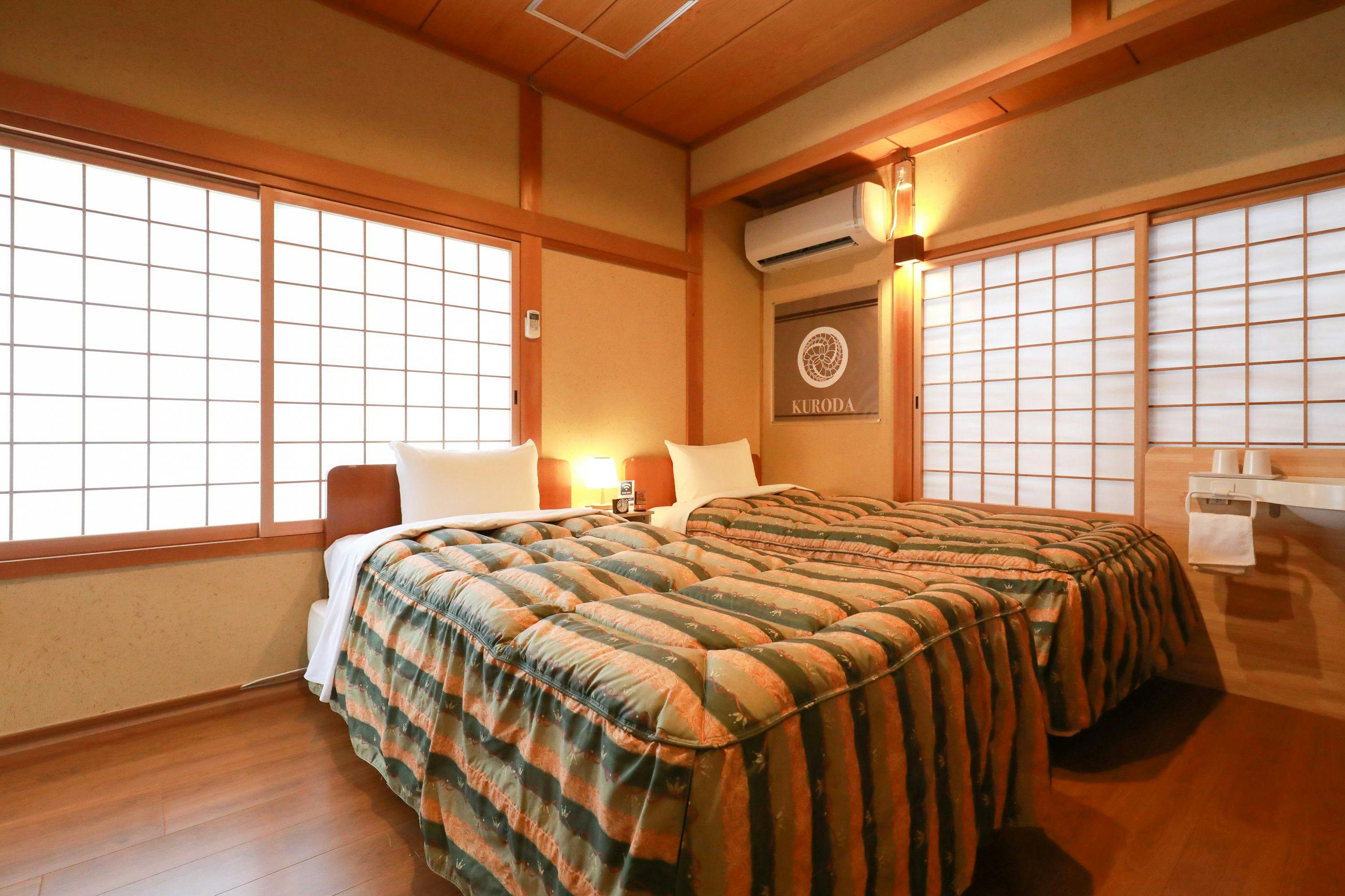 Kura INN Kamon Tingkat 1 Kuroda Twin