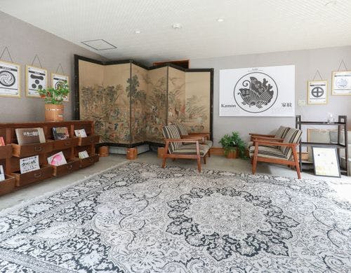 蔵INN家紋のロビー