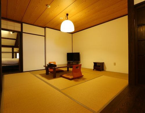 【茶々の間】母屋のトイレ付き客室