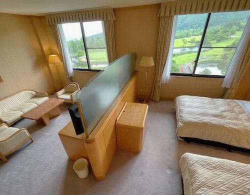 *［A］□禁煙ツイン