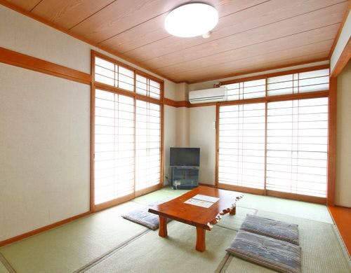 【客室一例（広々和室）】