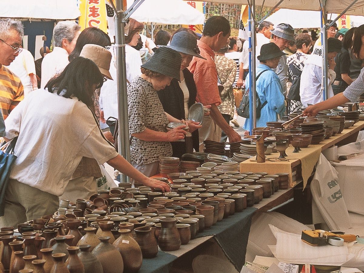 *งานเทศกาลเครื่องปั้นดินเผาเอจิเซ็น