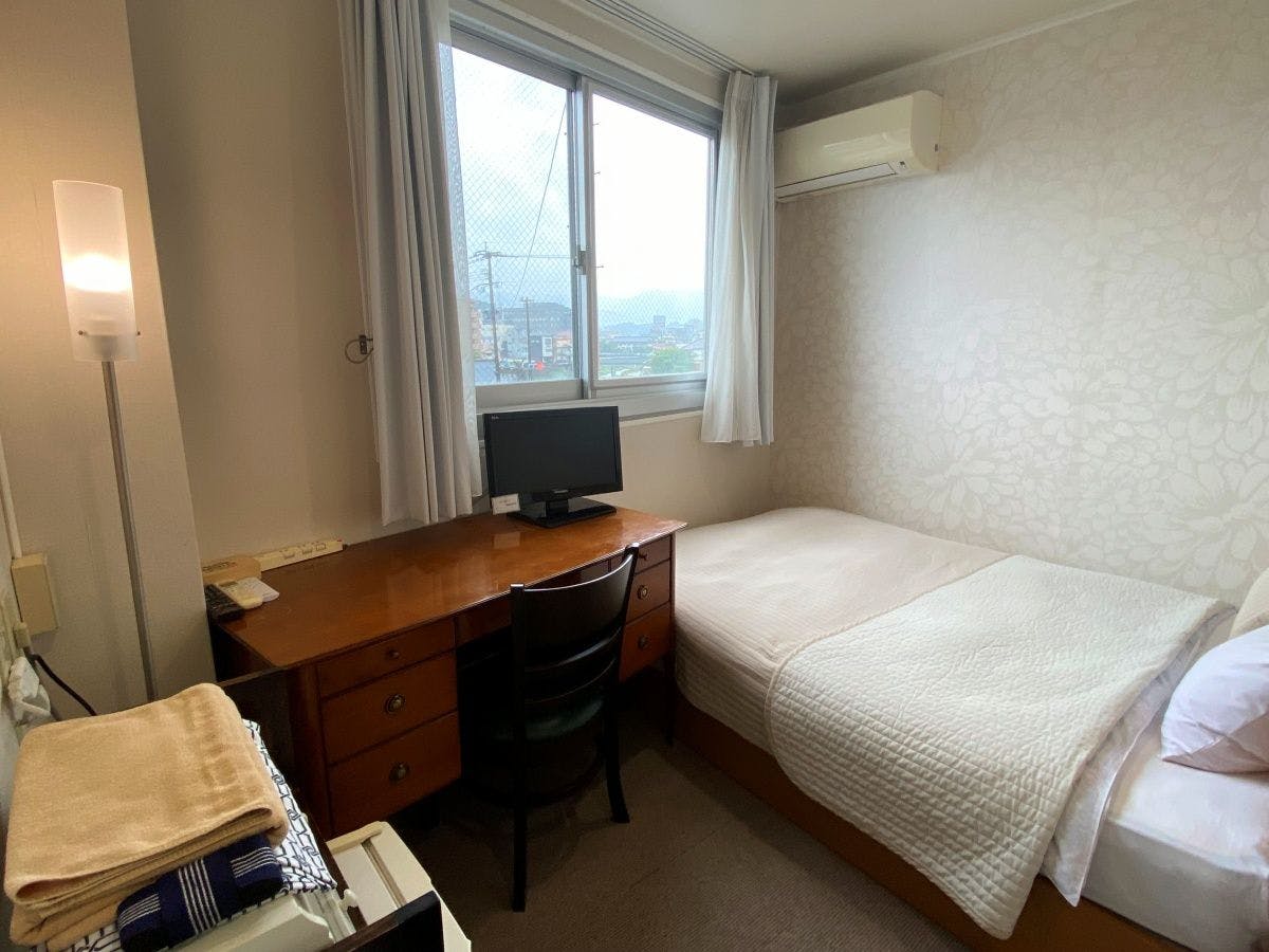 【ชั้น 3 ห้องเดี่ยวปลอดบุหรี่】