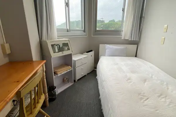 【ชั้น 3 ห้องเดี่ยวปลอดบุหรี่】