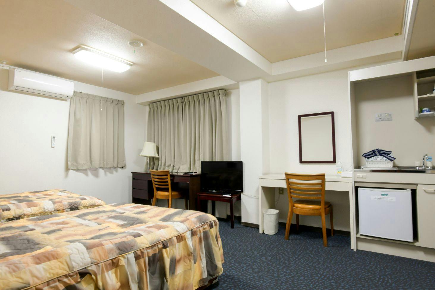 Business Hotel Shuttle