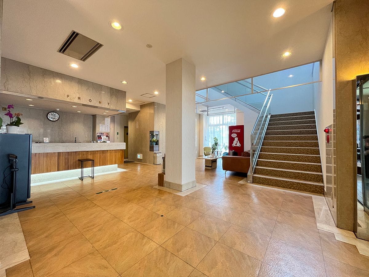 请在大堂内尽情放松。