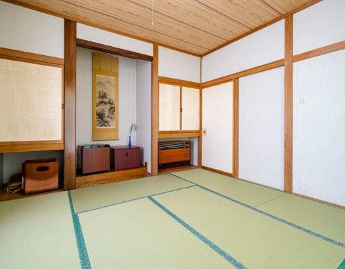 【 3人部屋 】101,102　バストイレ付き